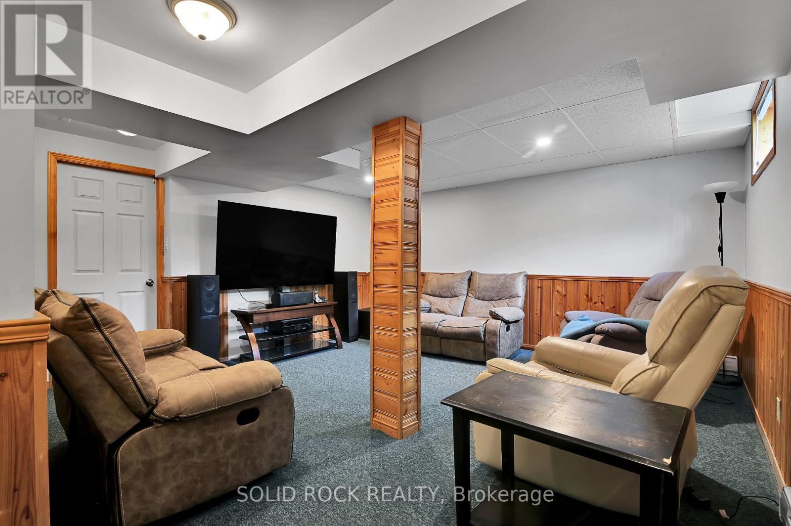253 Cote-Royale Crescent, Ottawa, ON