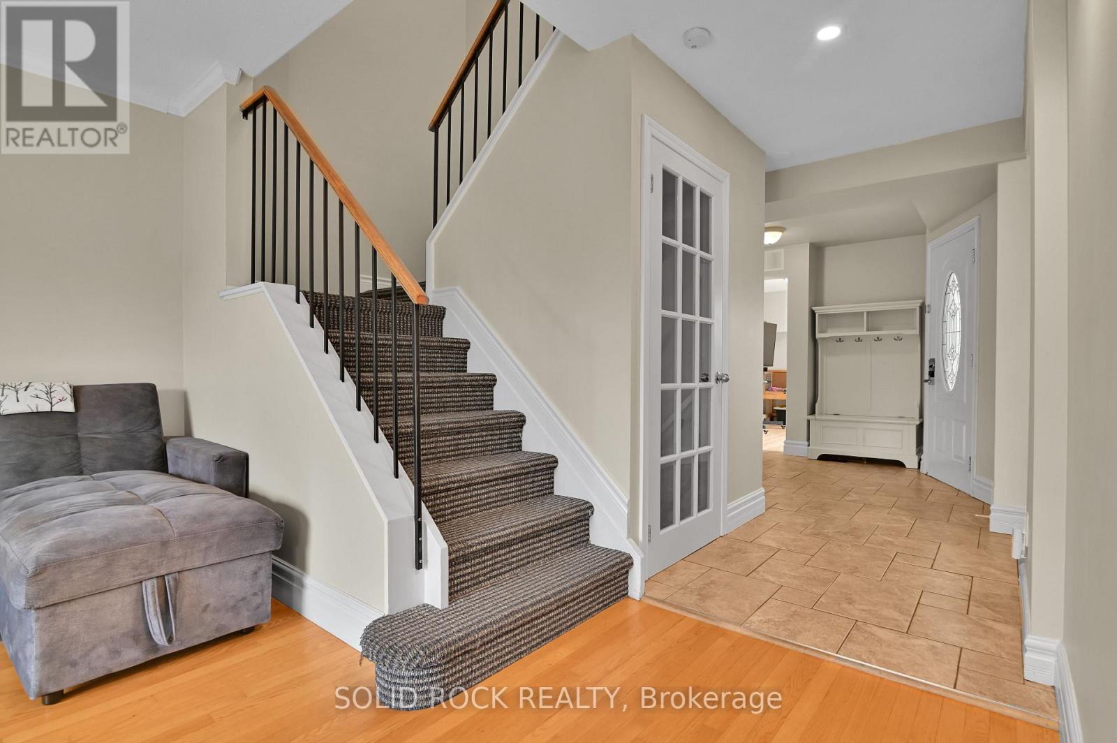 253 Cote-Royale Crescent, Ottawa, ON