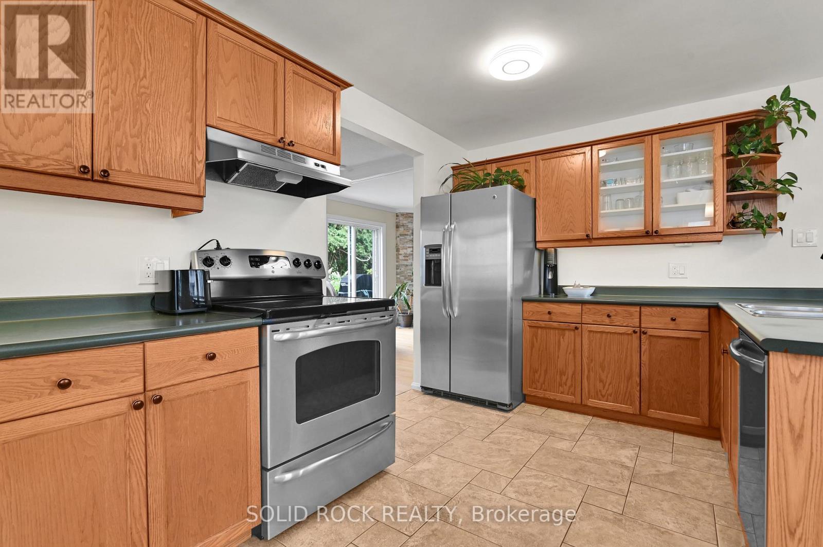 253 Cote-Royale Crescent, Ottawa, ON