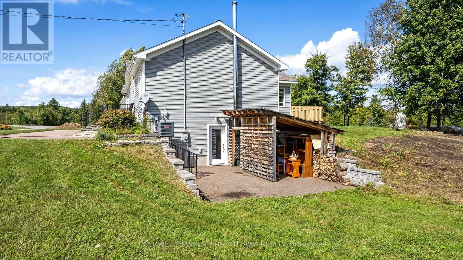 Walk-out lower level for extra convenience - 8688 Highway 511, Lanark Highlands, ON