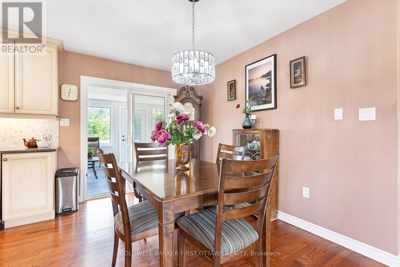 Inviting dining room with access to family room - 8688 Highway 511, Lanark Highlands, ON
