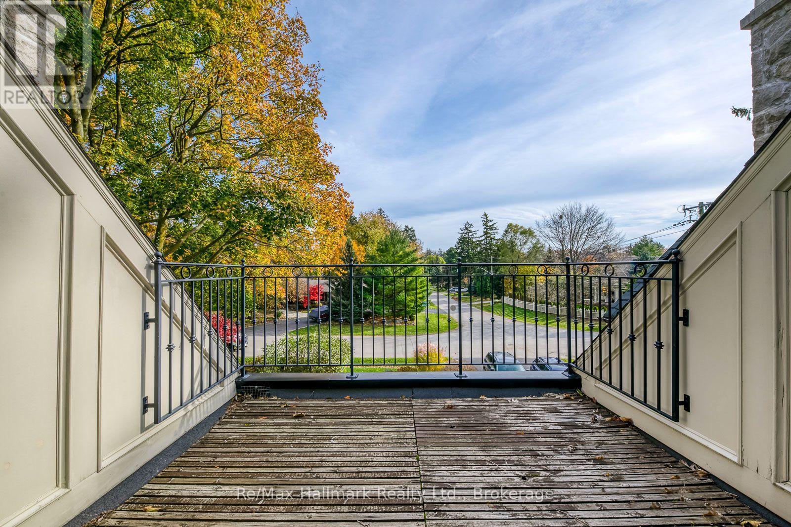 Front balcony - 138 Dianne Avenue, Oakville (Mo Morrison), ON