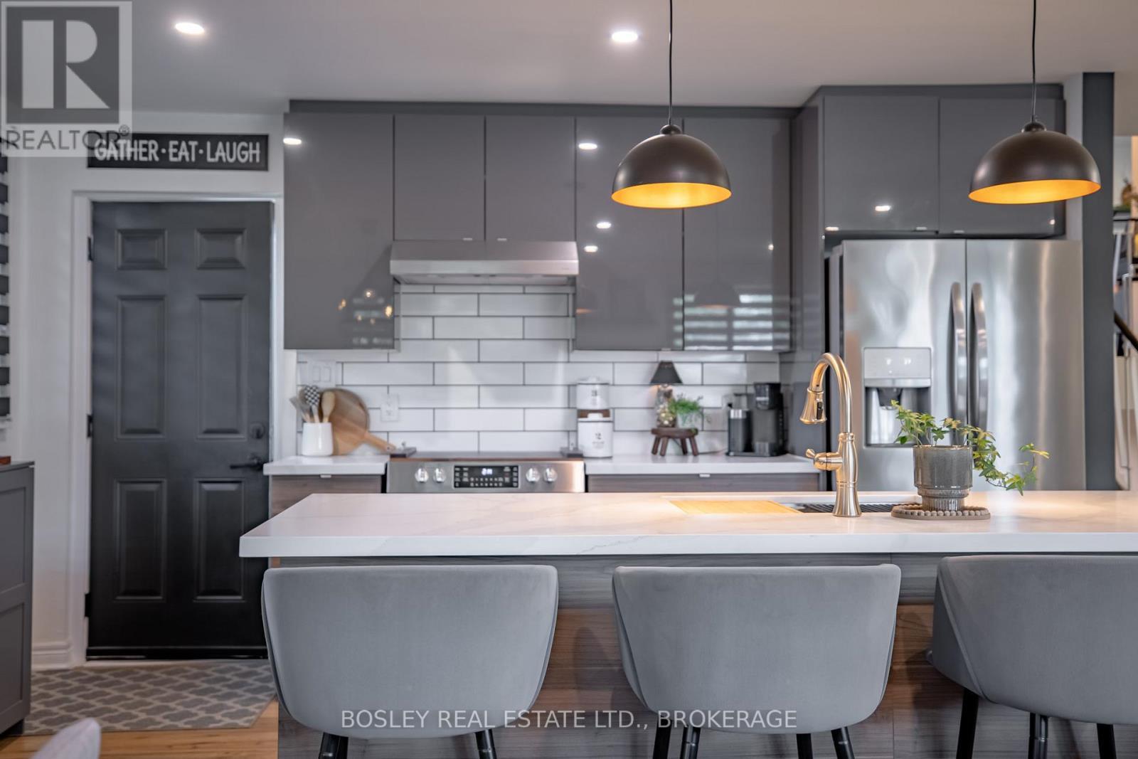 4148 Dorchester Road, Niagara Falls (Morrison), ON