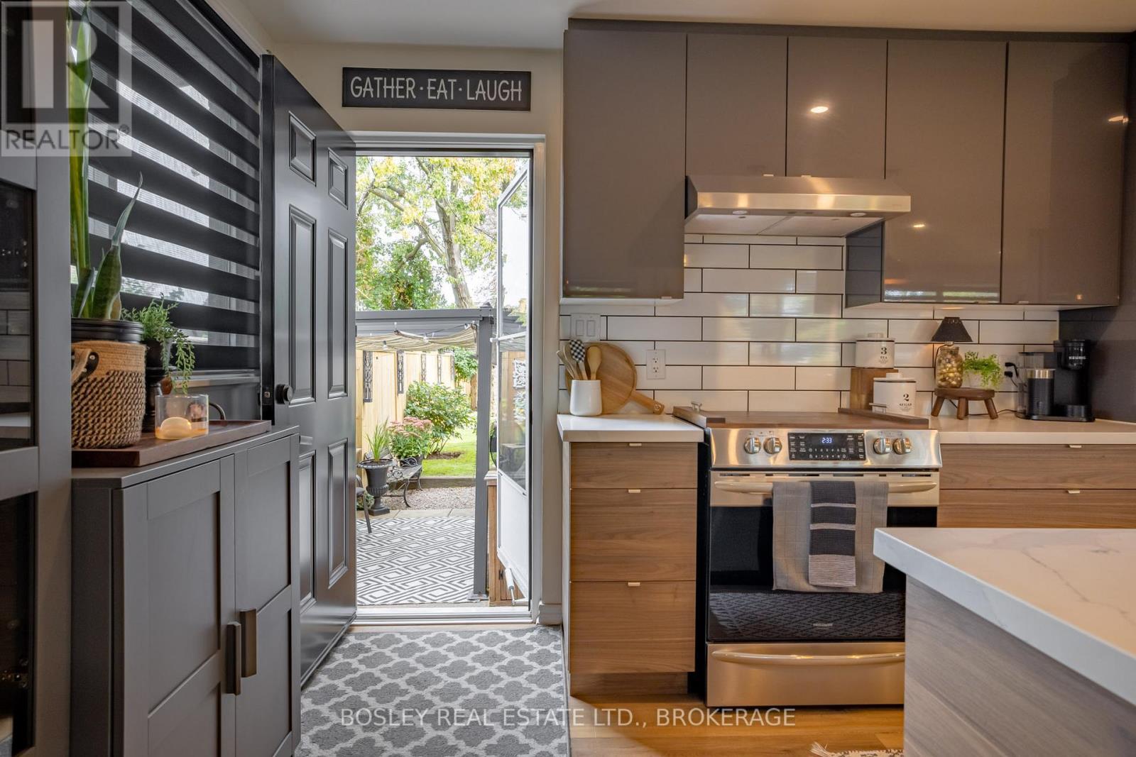 4148 Dorchester Road, Niagara Falls (Morrison), ON
