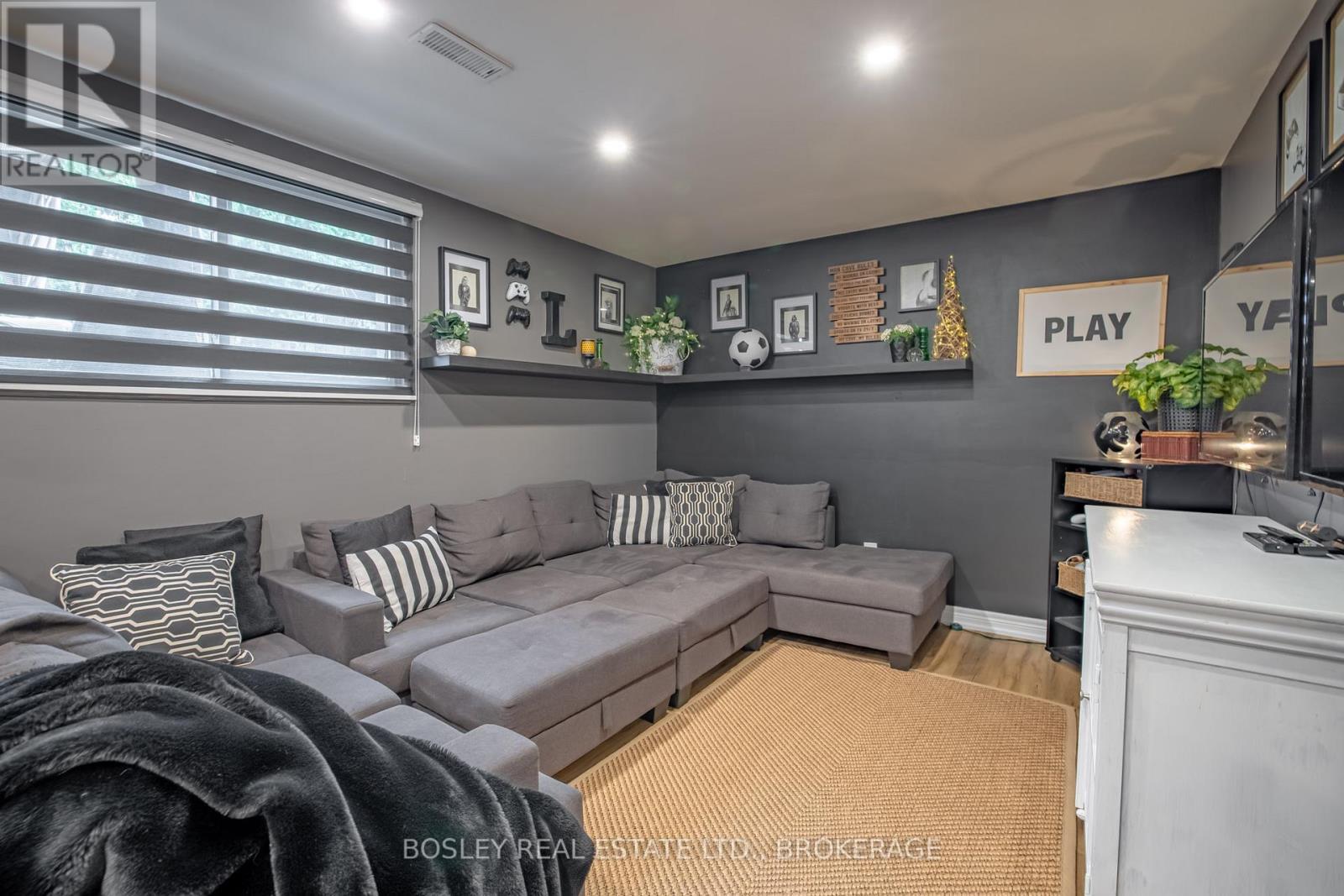 4148 Dorchester Road, Niagara Falls (Morrison), ON