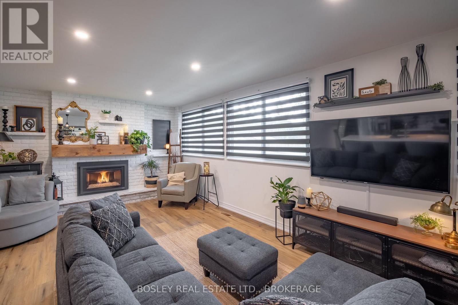 4148 Dorchester Road, Niagara Falls (Morrison), ON