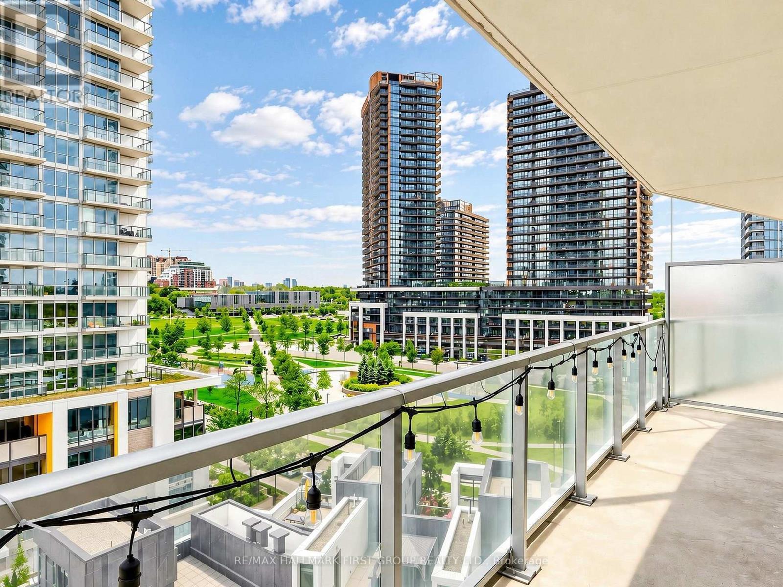 801 - 115 Mcmahon Drive, Toronto, ON