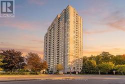 210 - 61 TOWN CENTRE COURT Toronto, ON M1P 5C5