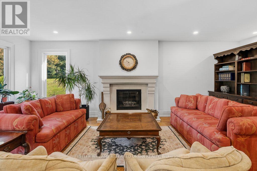 64 Elderberry Trail, Aurora, ON
