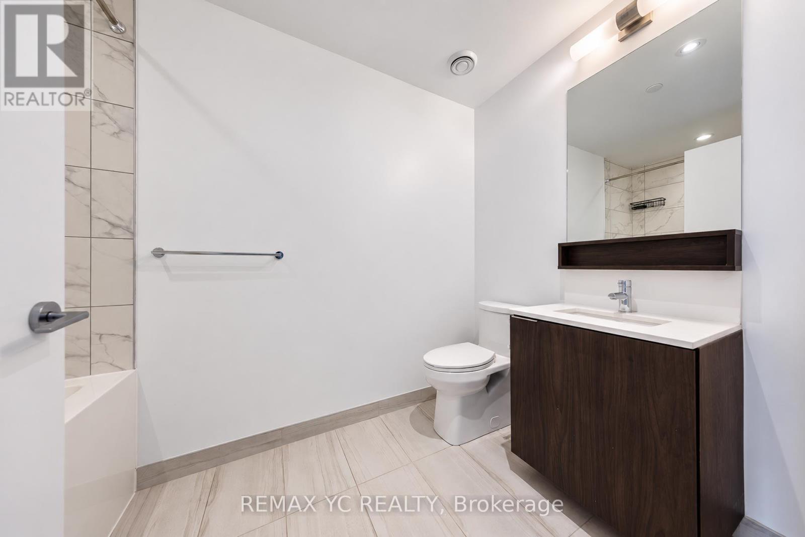 2nd Washrroom - 3501 - 5 Buttermill Avenue, Vaughan, ON