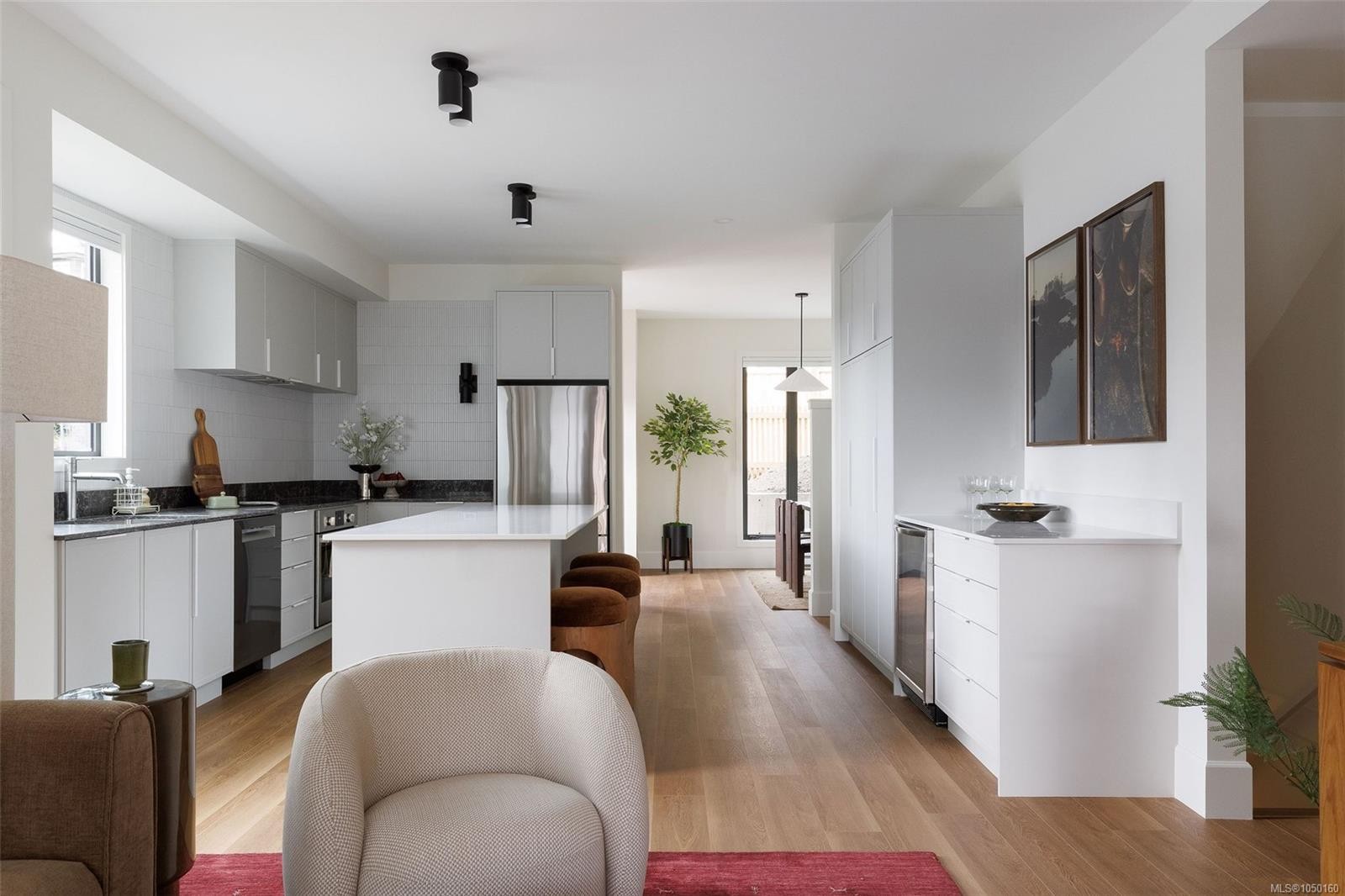#5-1520 Louise Pl, Saanich, BC