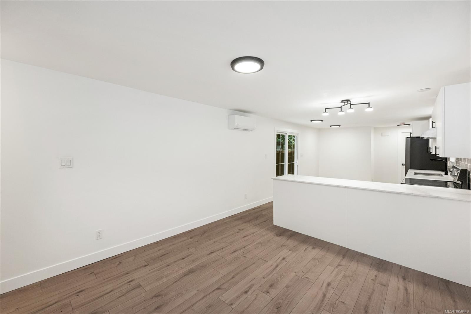 #124-2500 Florence Lake Rd, Langford, BC