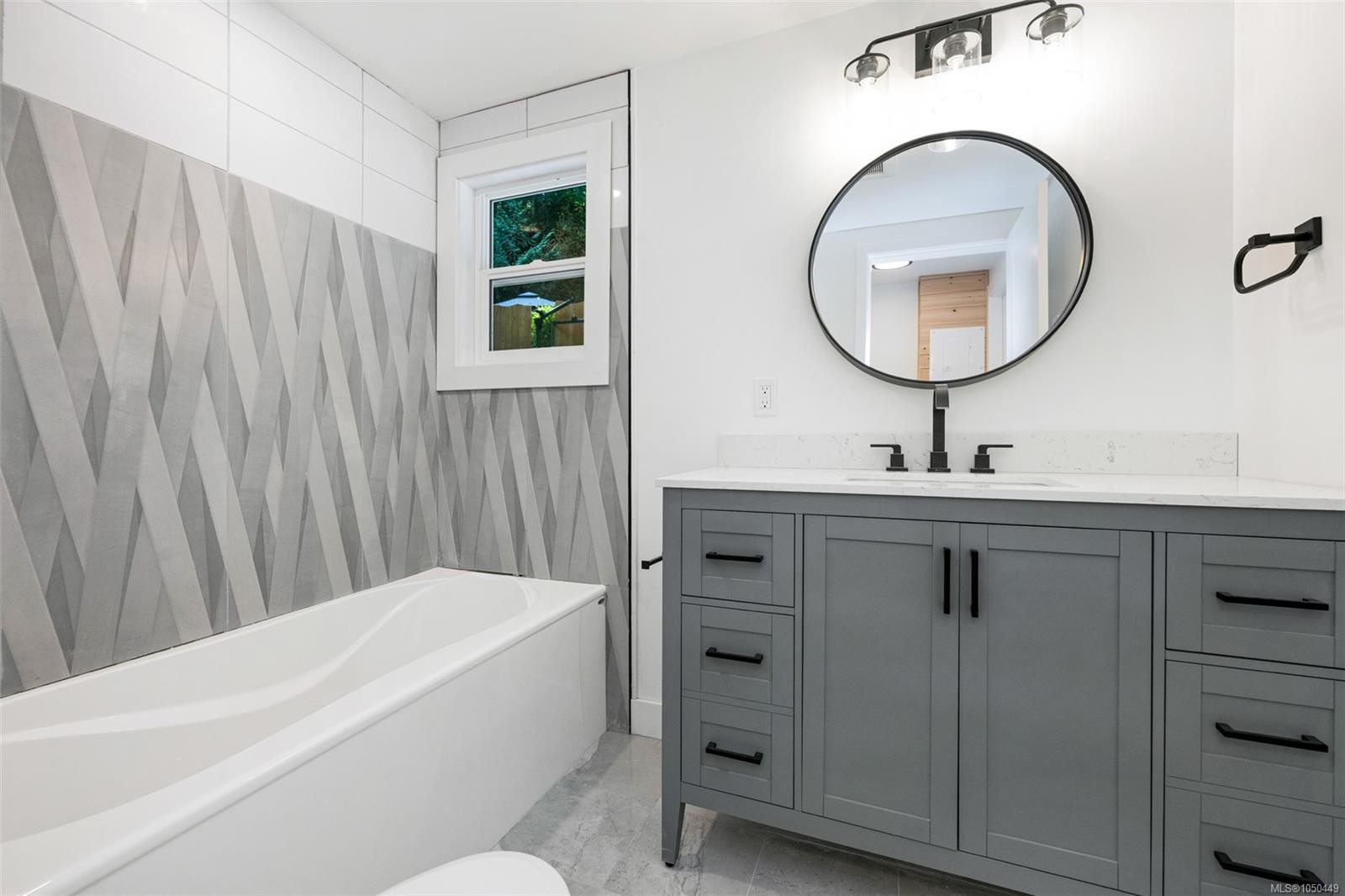 #124-2500 Florence Lake Rd, Langford, BC