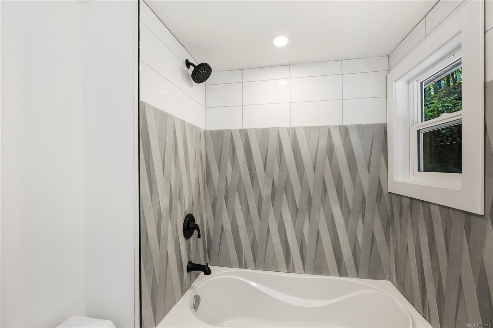 #124-2500 Florence Lake Rd, Langford, BC