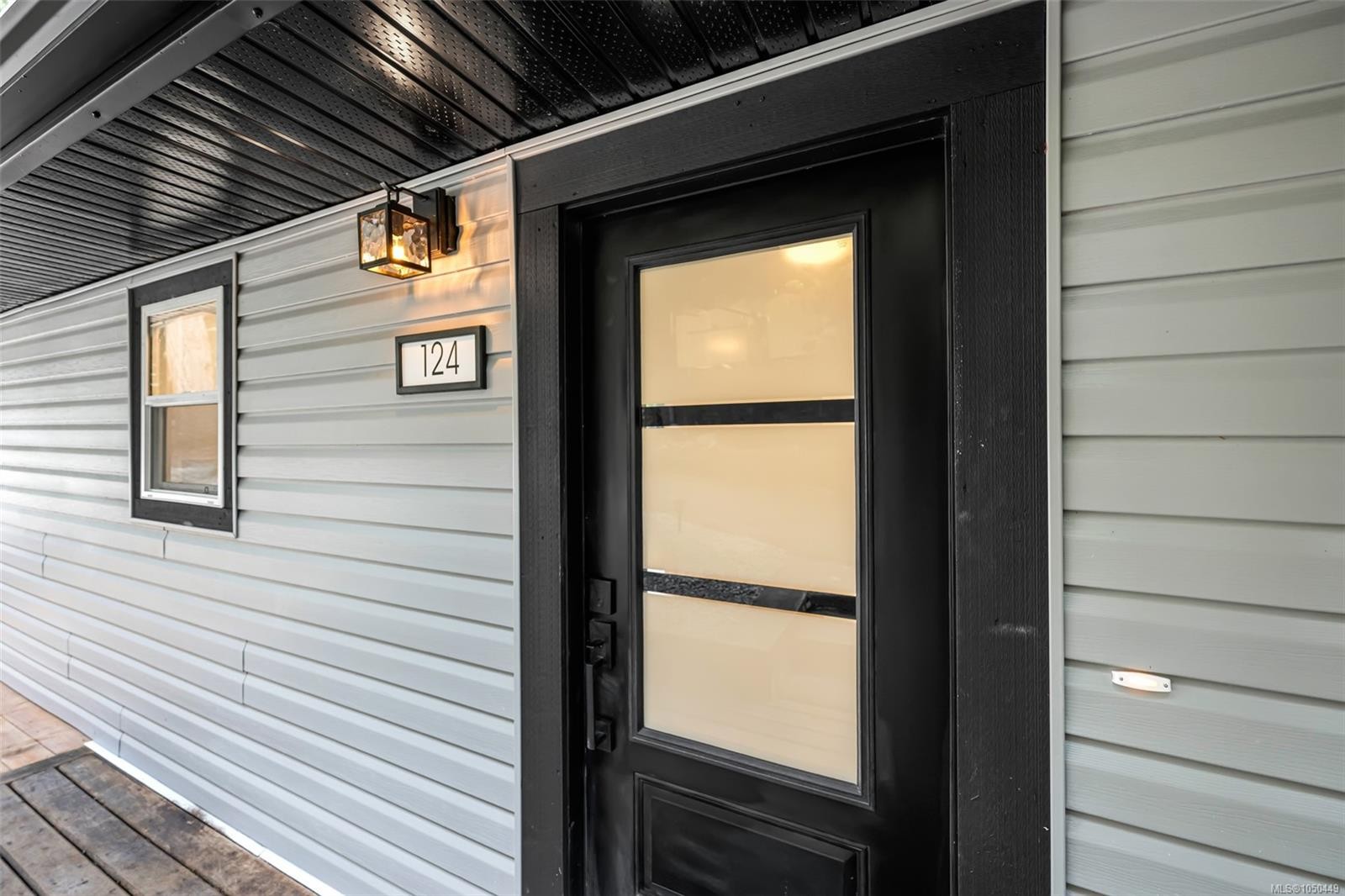 #124-2500 Florence Lake Rd, Langford, BC