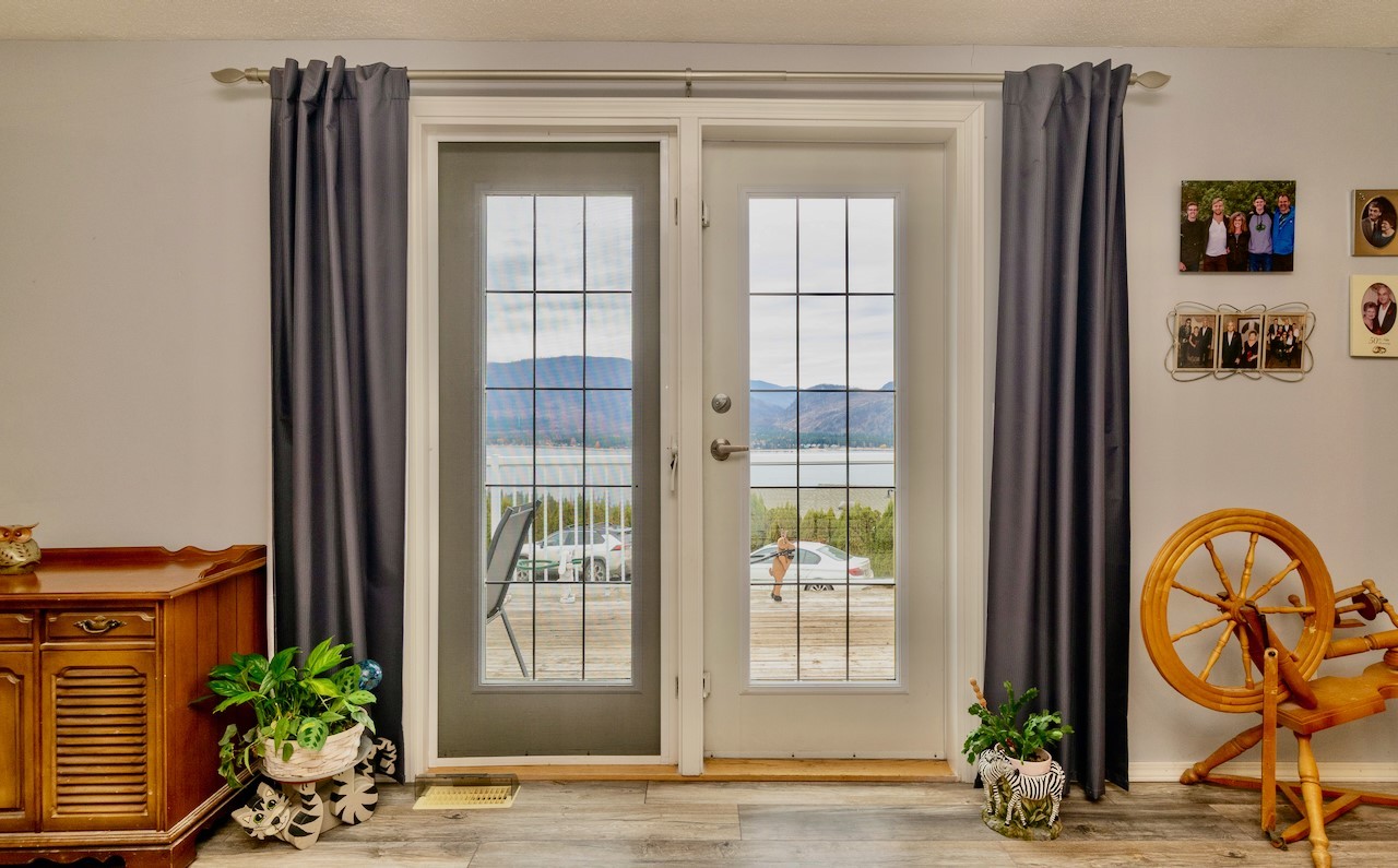 61-1510 Trans Canada Highway, Sorrento, BC