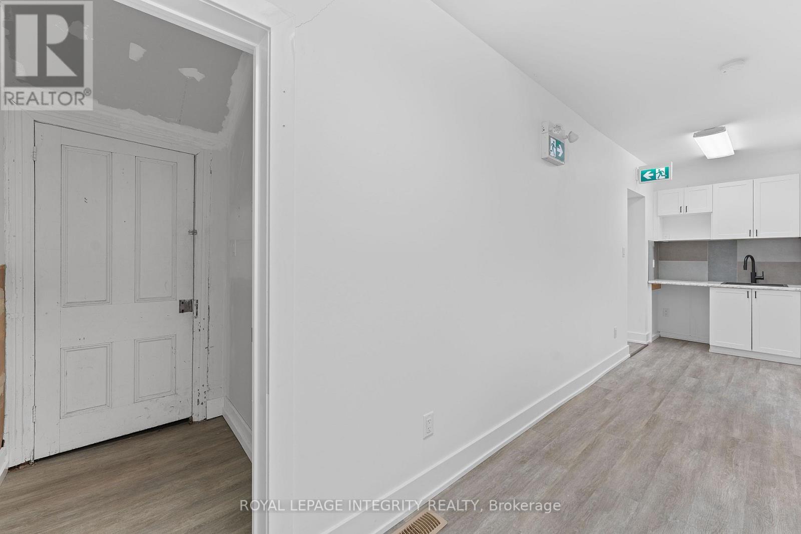 34 Market Street, Smiths Falls, ON