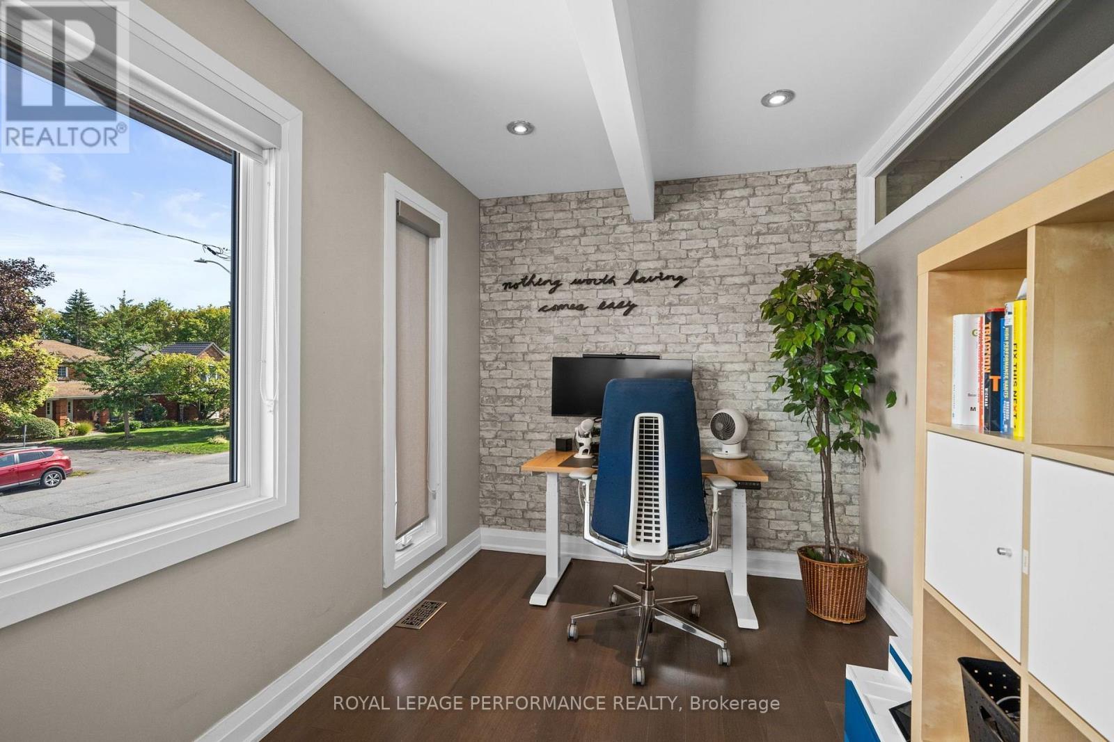 Upper Office / off Primary bedroom - 550 Foxview Place, Ottawa, ON