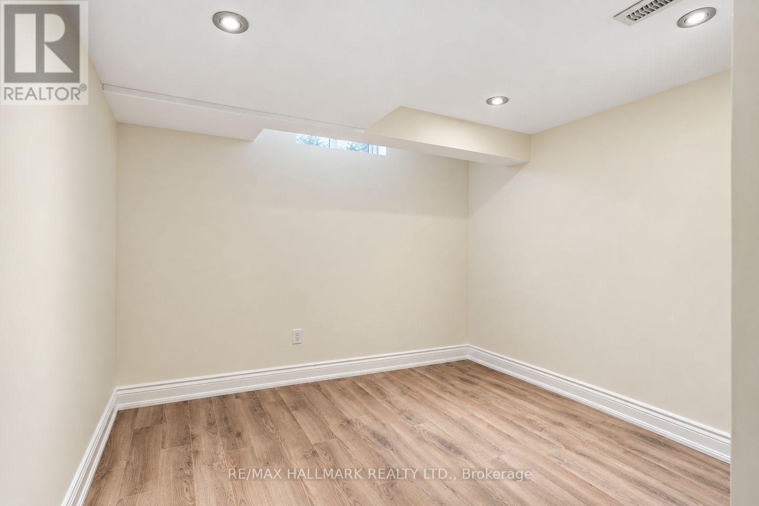 97 Benjamin Hood Crescent, Vaughan, ON