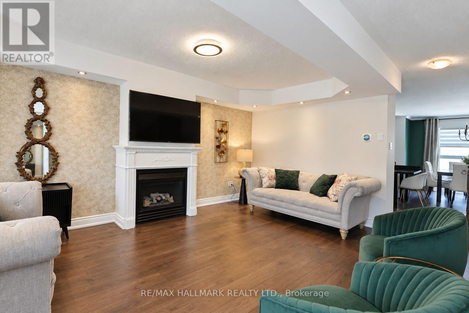97 Benjamin Hood Crescent, Vaughan, ON