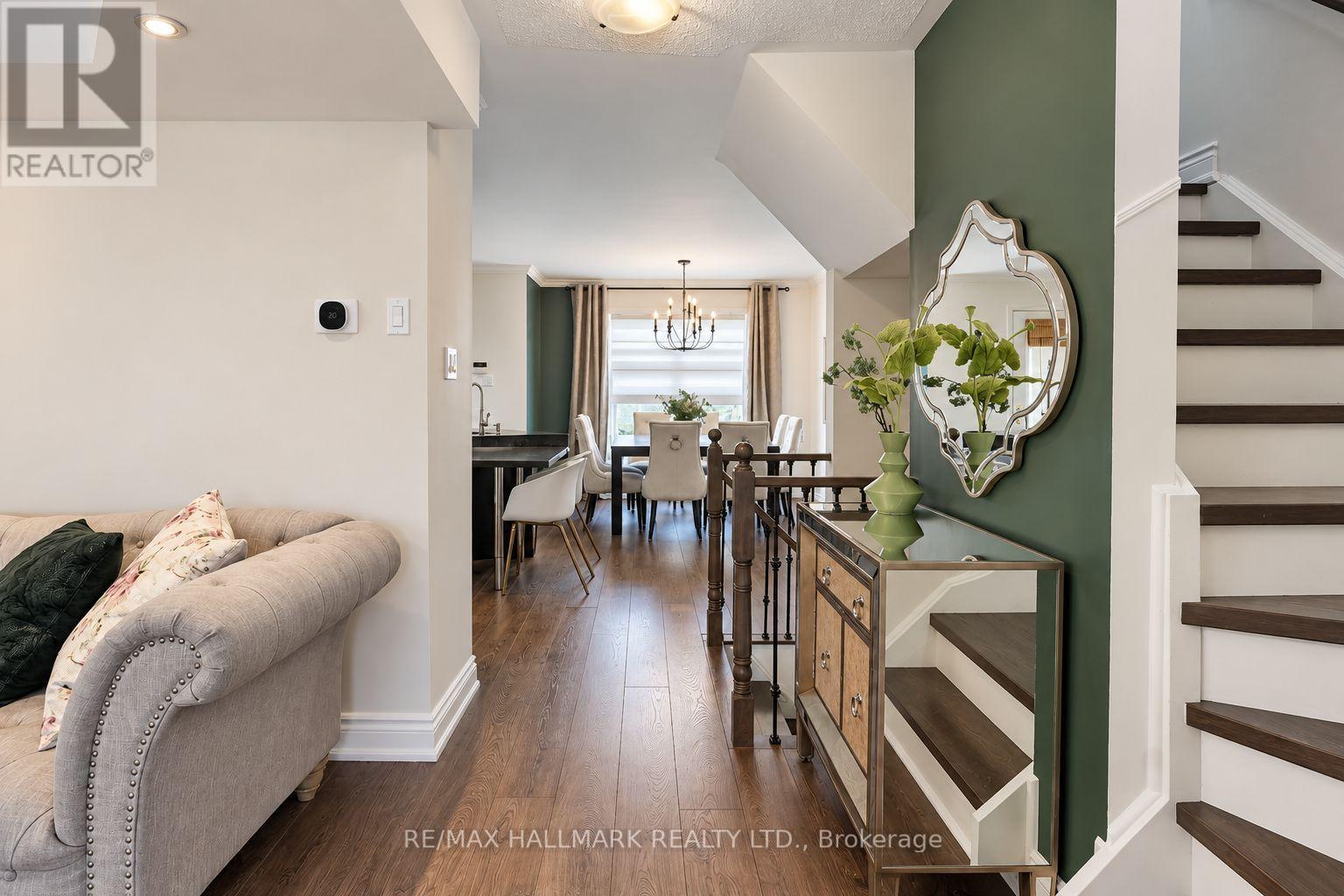 97 Benjamin Hood Crescent, Vaughan, ON