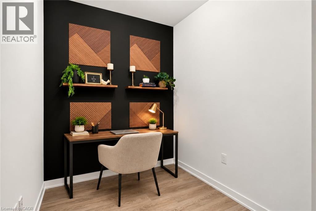VIRTUALLY STAGED - 212 King William Street Unit# 812, Hamilton, ON