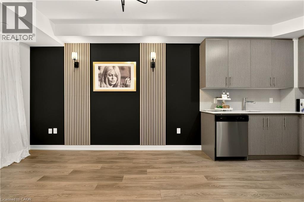 212 King William Street Unit# 812, Hamilton, ON