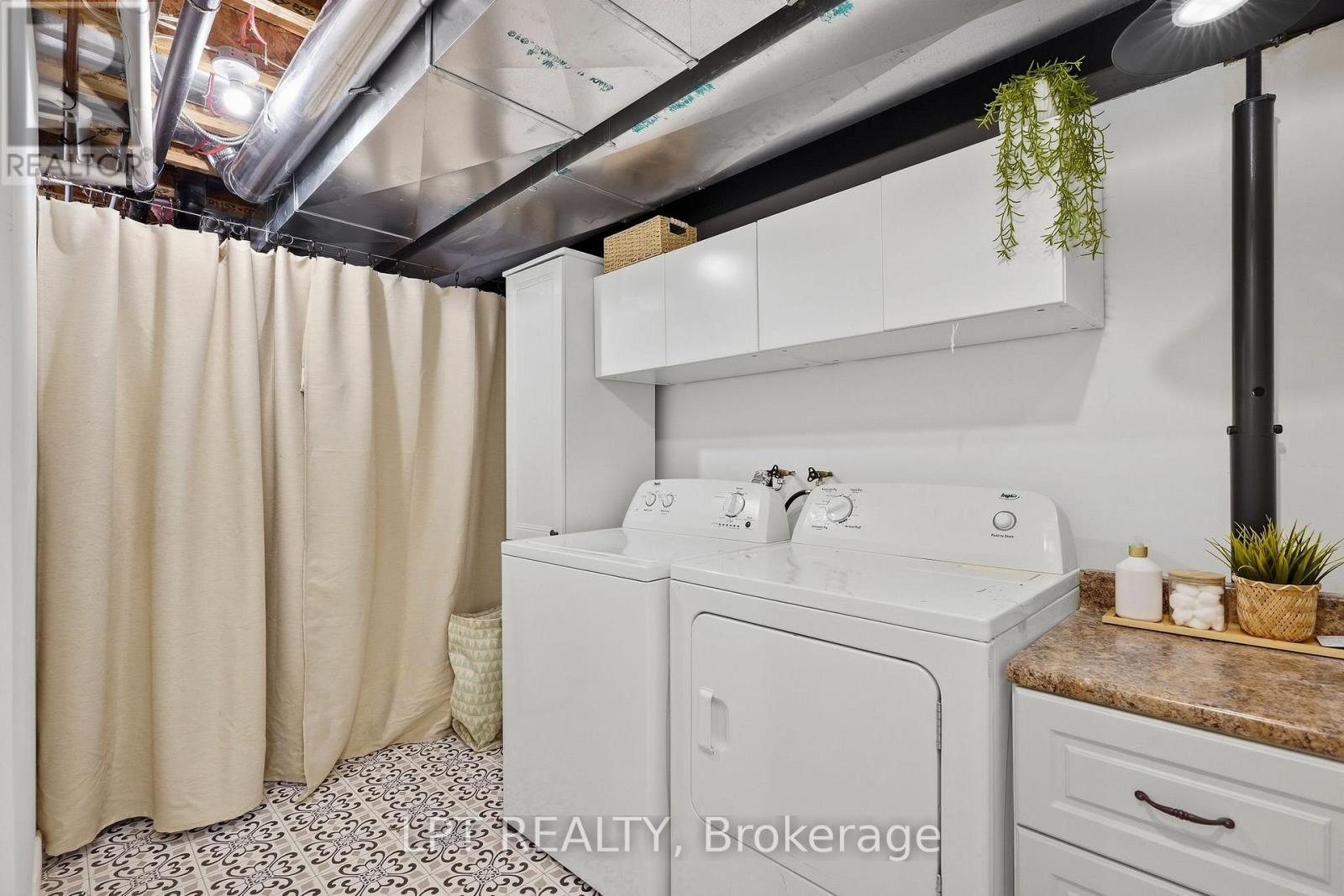 20375 Dunvegan Road E, North Glengarry, ON