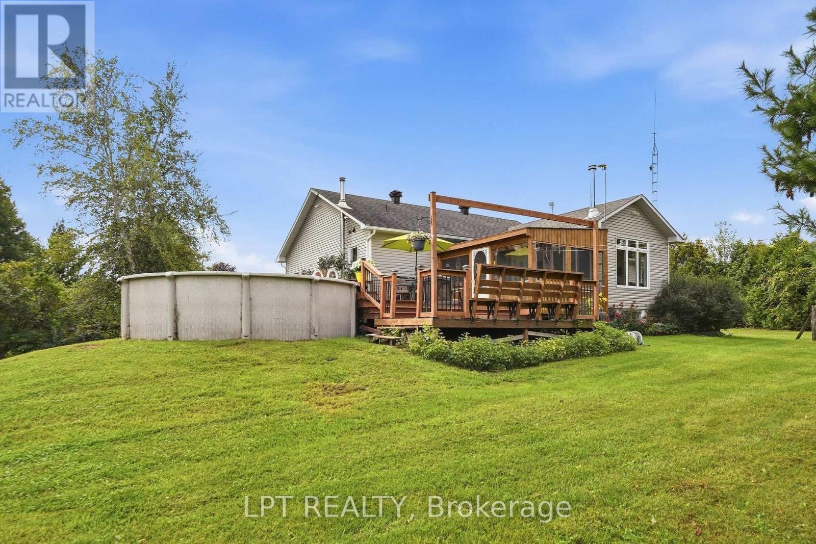 20375 Dunvegan Road E, North Glengarry, ON