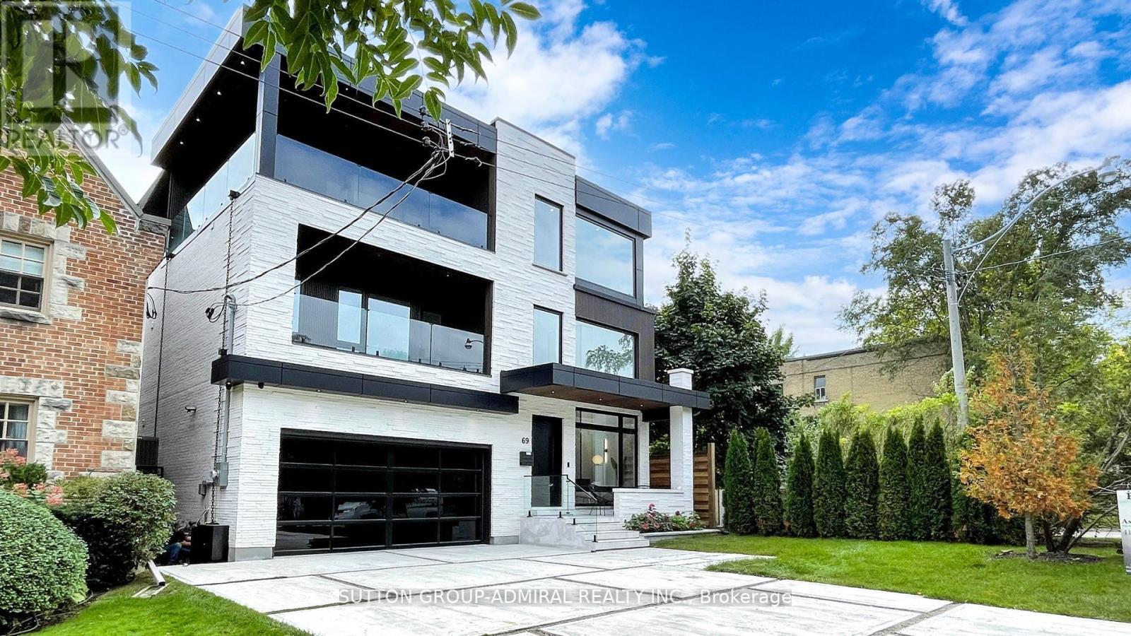 69 Elderwood Drive, Toronto, ON