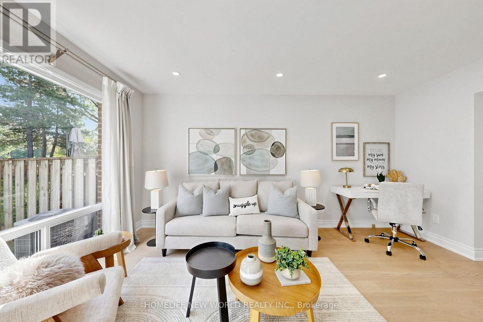 Living Room - 49 - 100 Bridletowne Circle, Toronto, ON