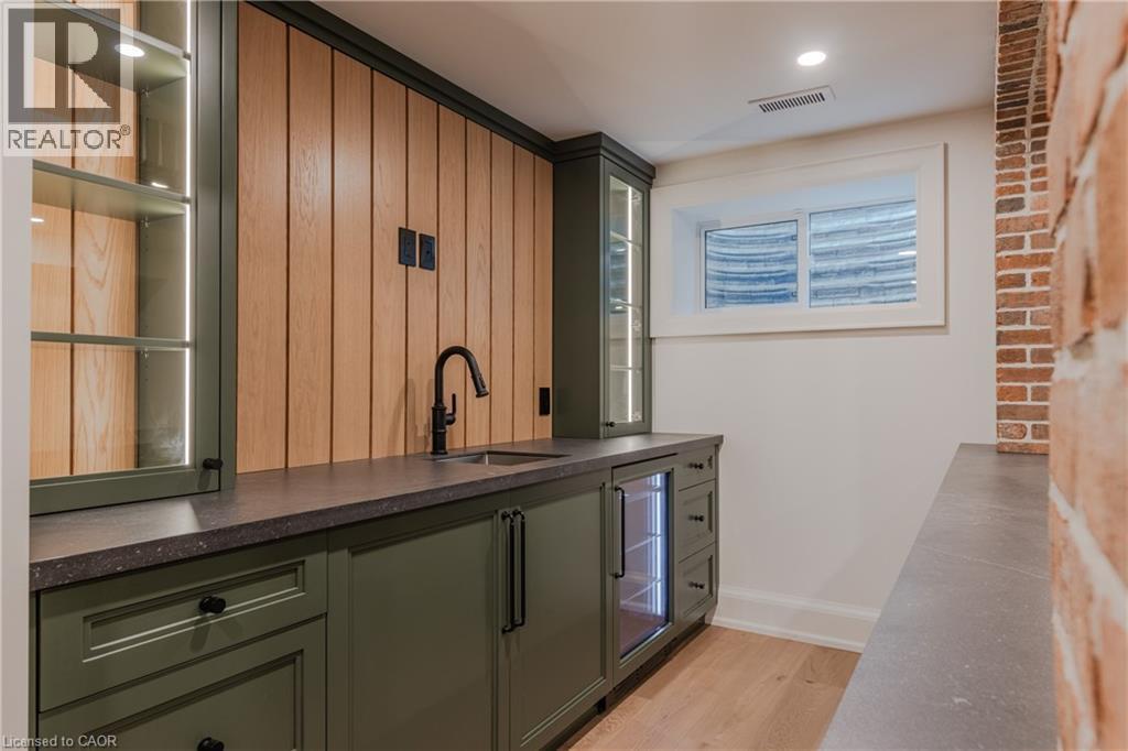 130 Edgecliffe Place, Halton, ON