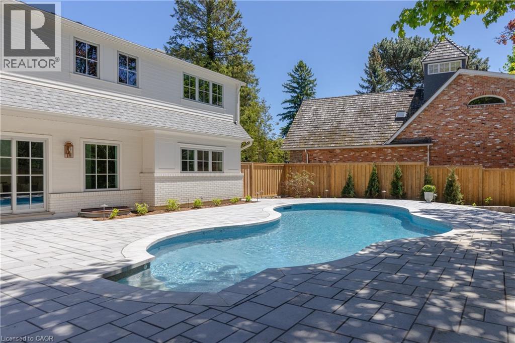 130 Edgecliffe Place, Halton, ON