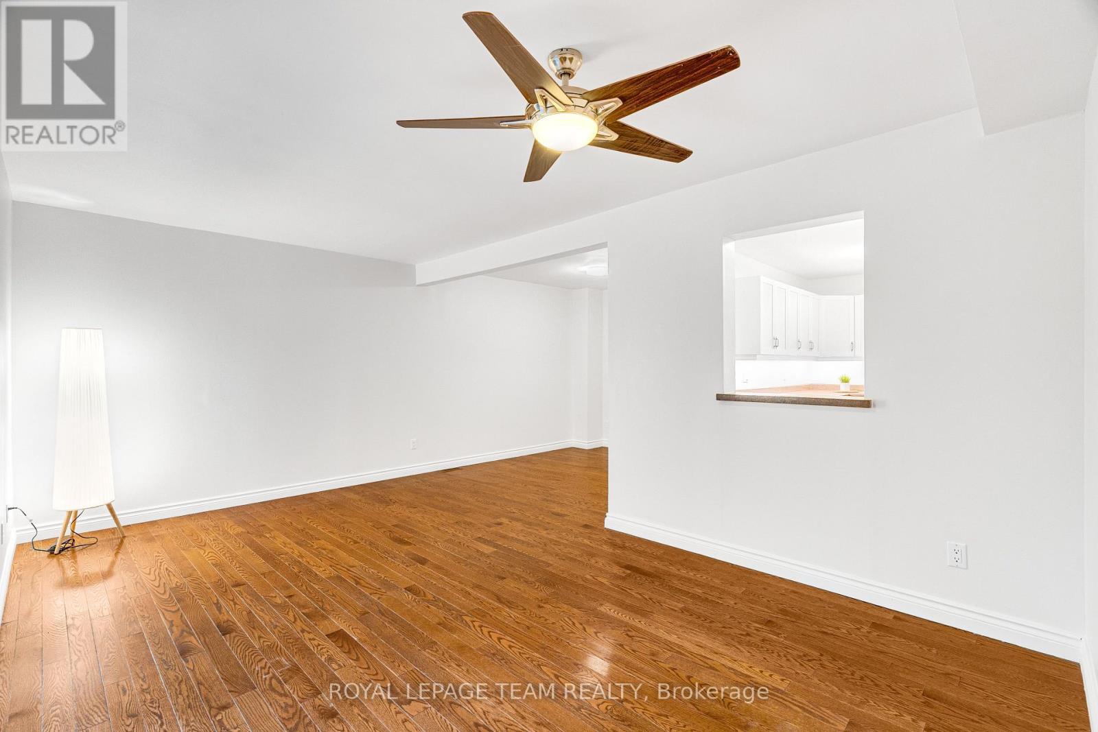 15 - 121 Castlefrank Road, Ottawa, ON