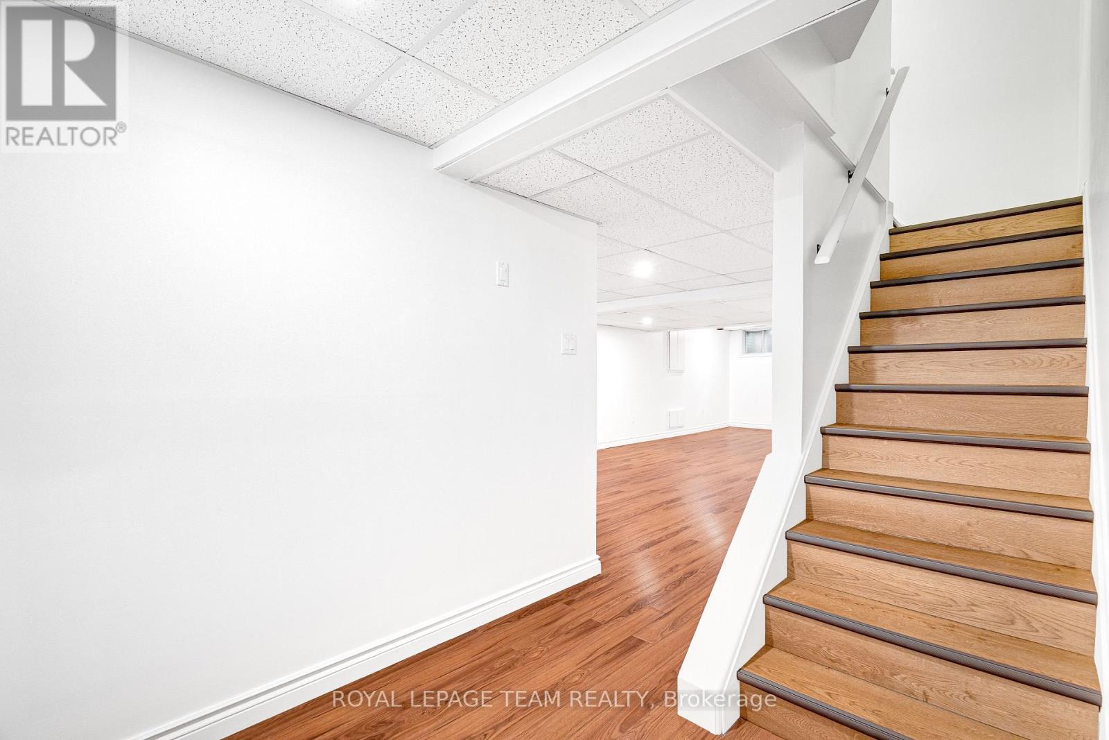 15 - 121 Castlefrank Road, Ottawa, ON