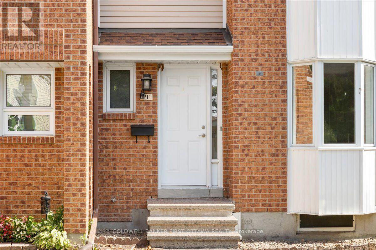 12 - 2F Castlebrook Lane, Ottawa, ON