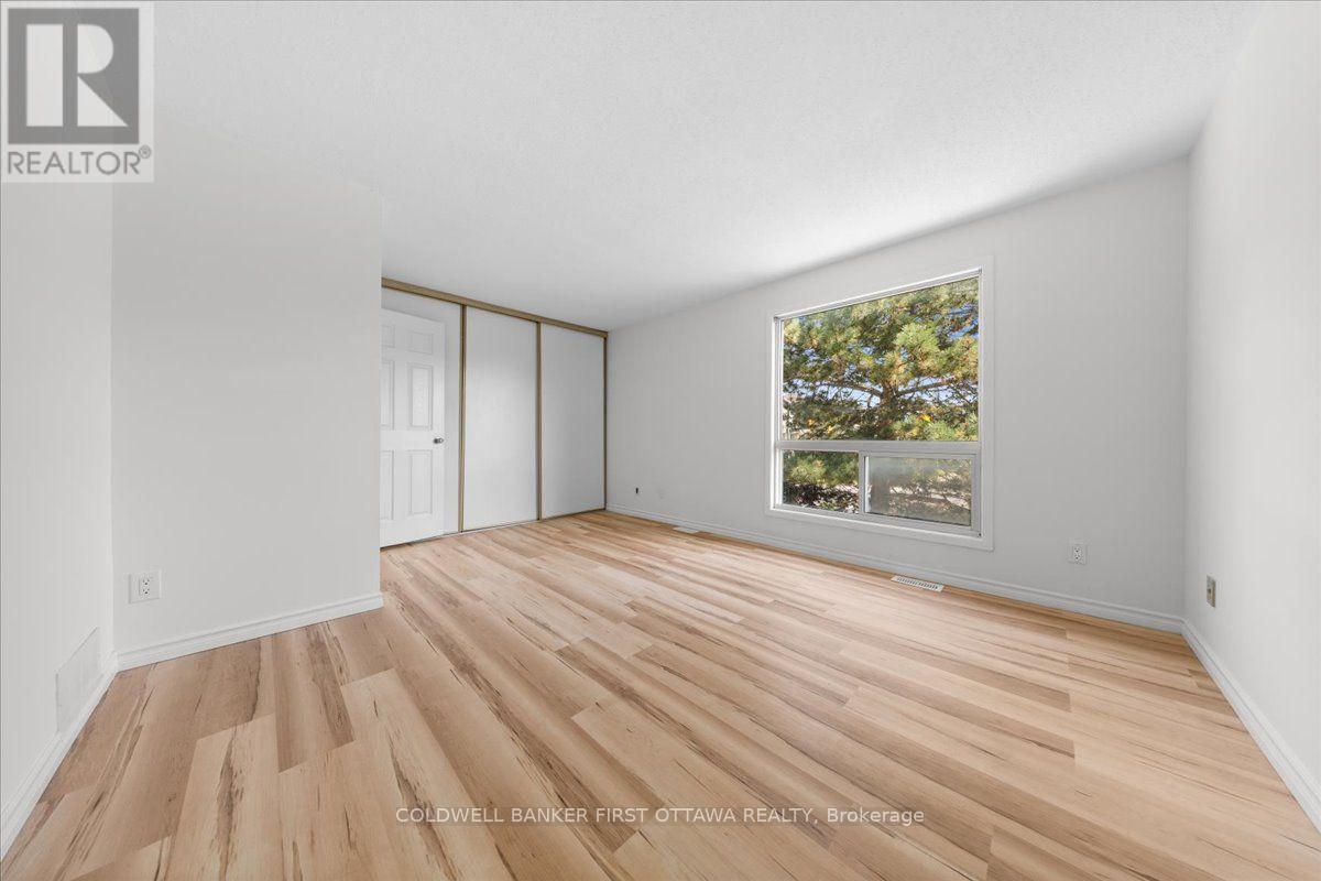 12 - 2F Castlebrook Lane, Ottawa, ON