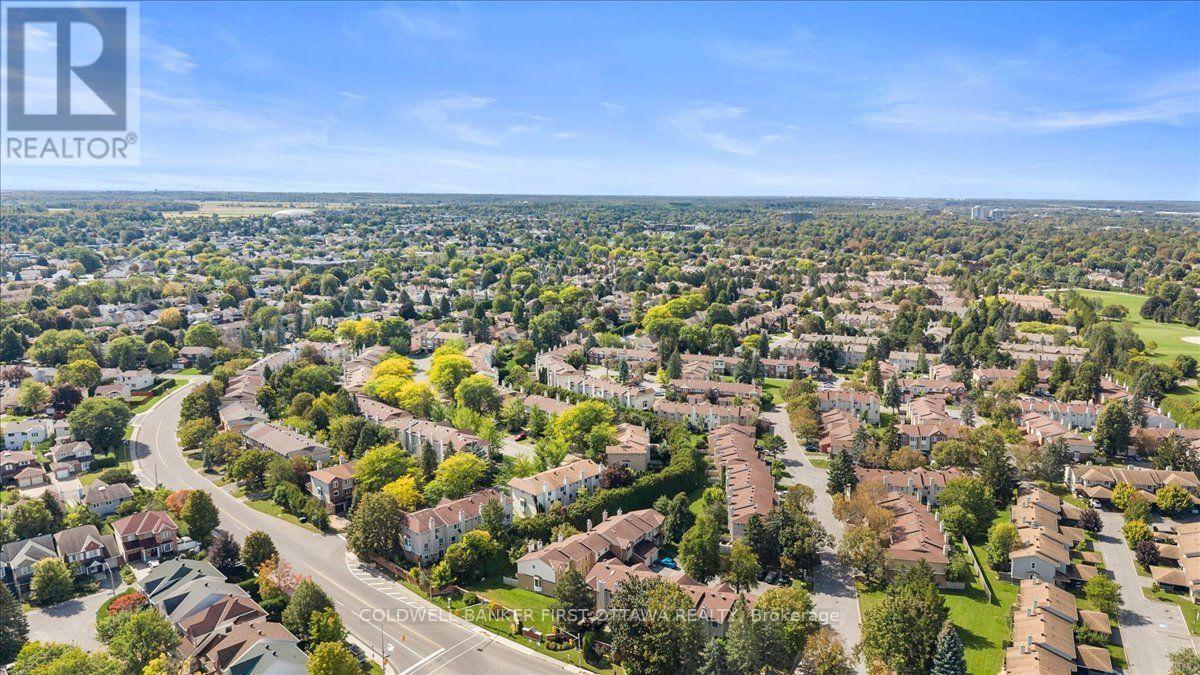 12 - 2F Castlebrook Lane, Ottawa, ON