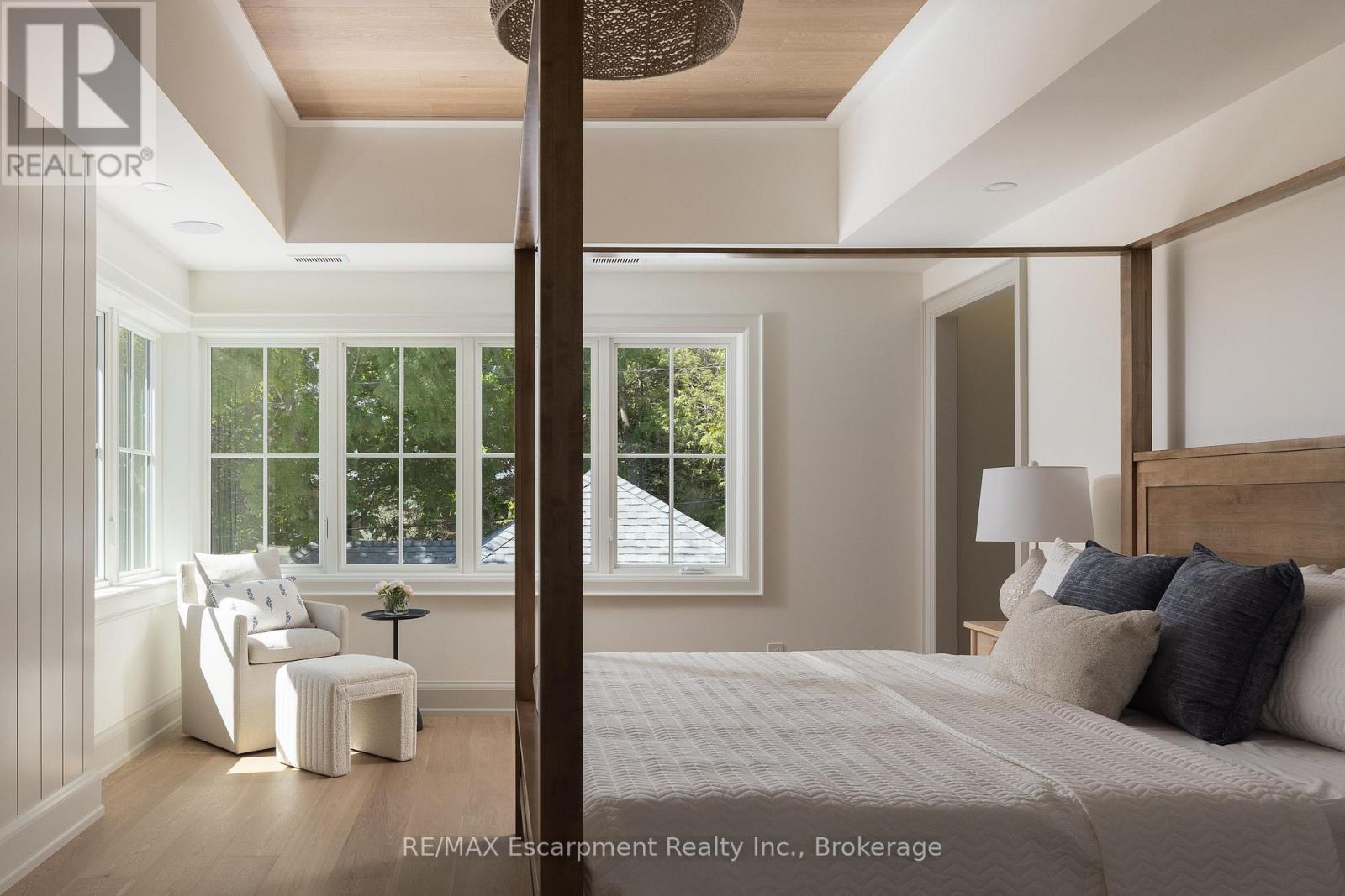 130 Edgecliffe Place, Burlington (Appleby), ON