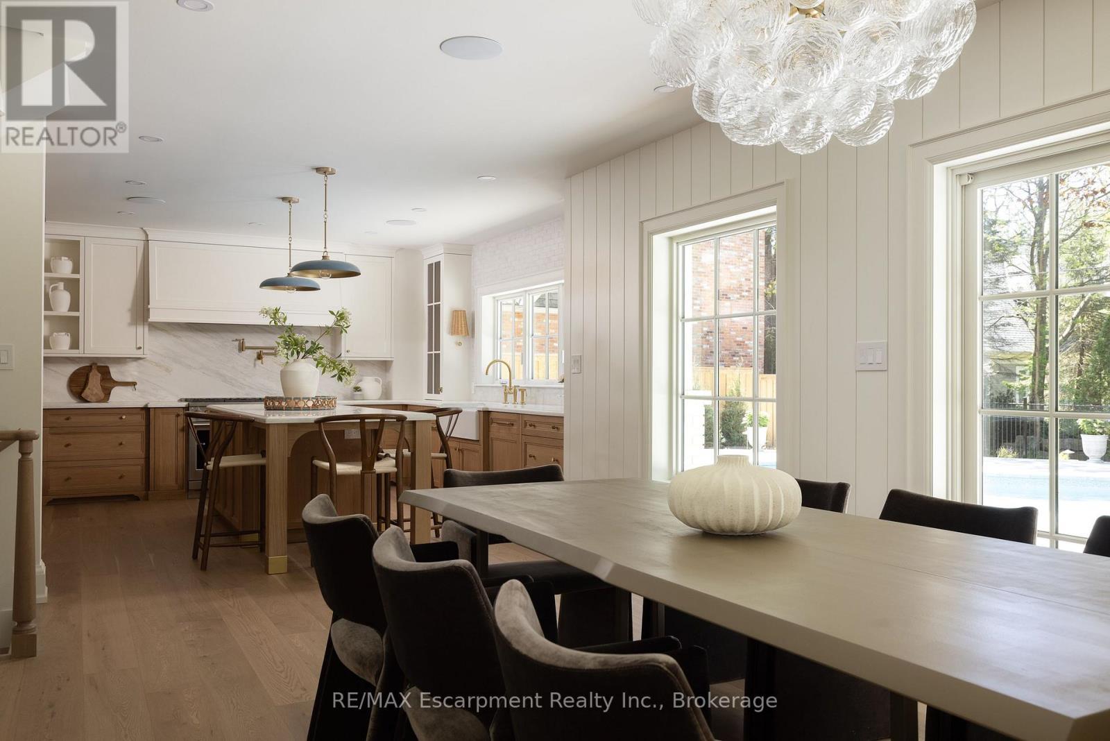 130 Edgecliffe Place, Burlington (Appleby), ON