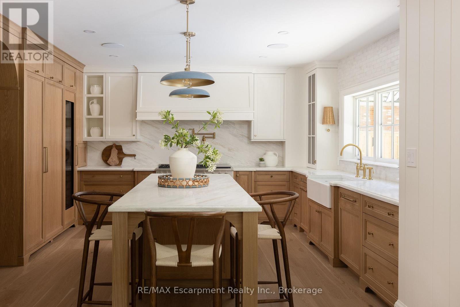 130 Edgecliffe Place, Burlington (Appleby), ON
