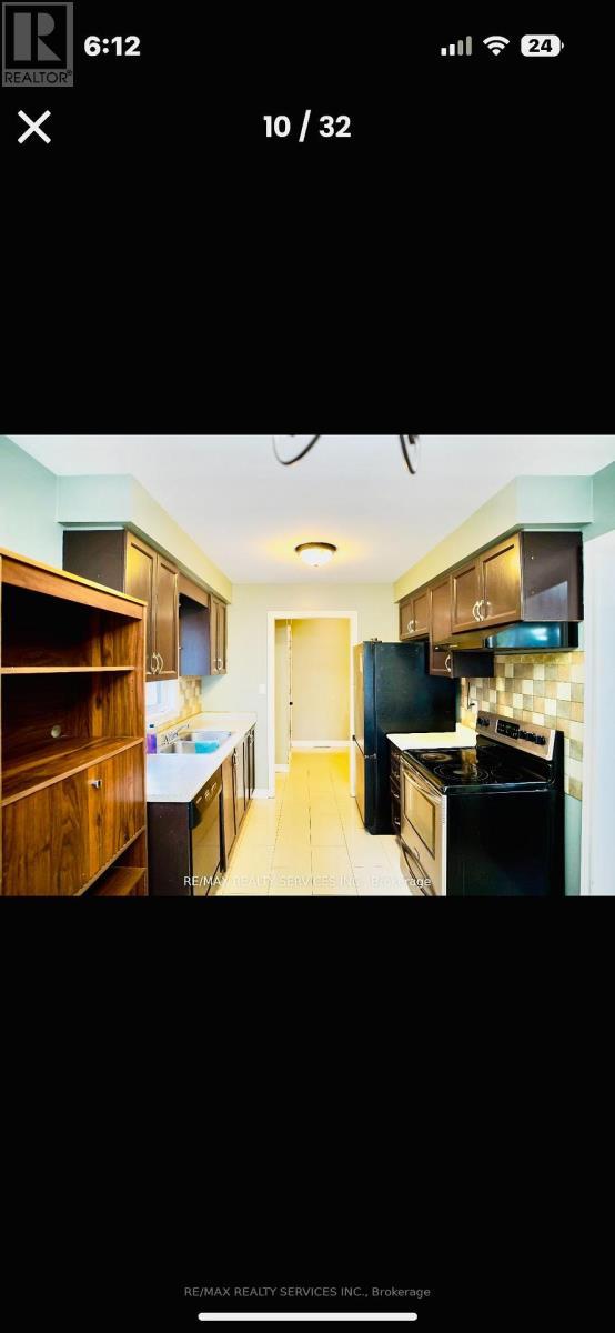 121 Pressed Brick Drive, Brampton, ON