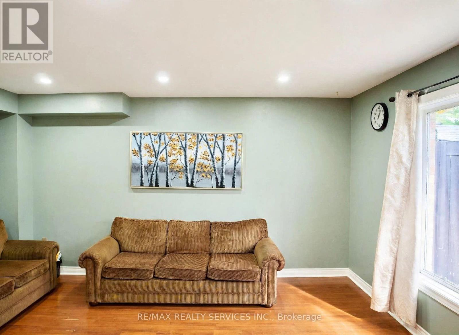 121 Pressed Brick Drive, Brampton, ON