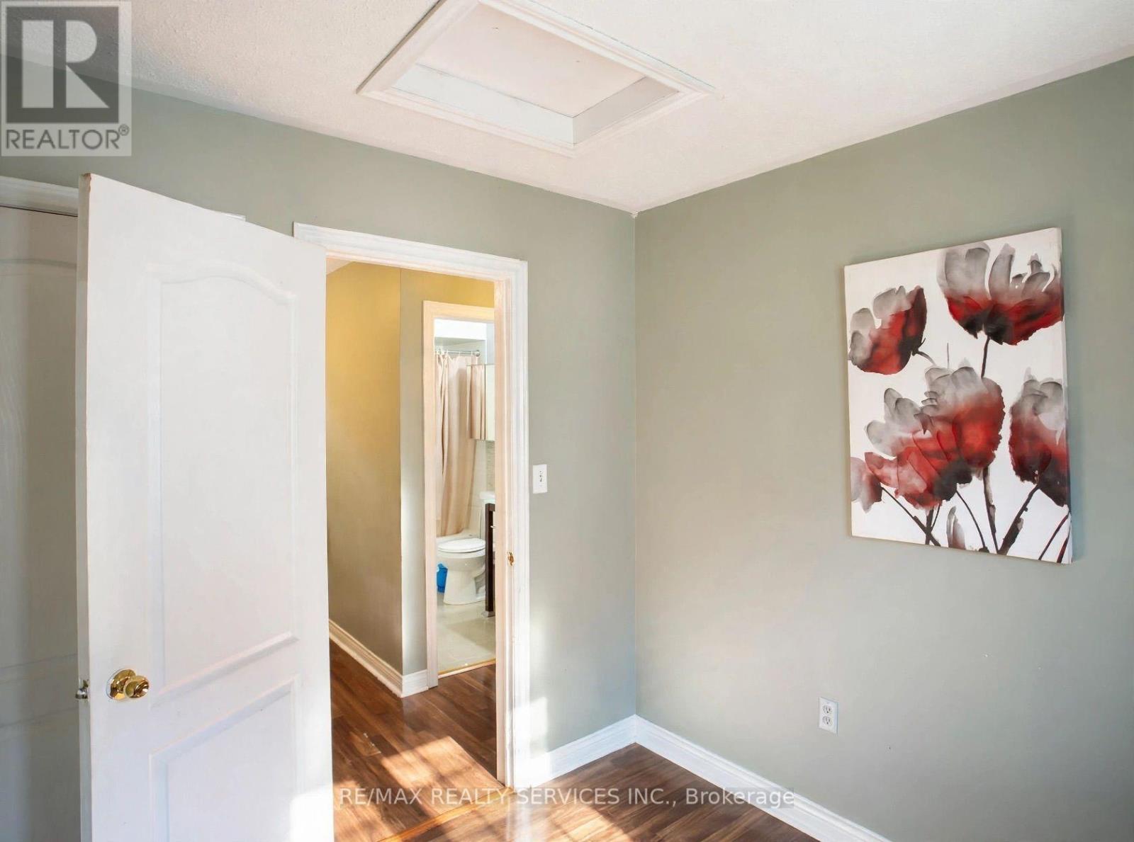 121 Pressed Brick Drive, Brampton, ON