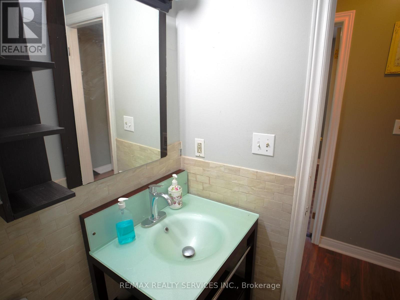 121 Pressed Brick Drive, Brampton, ON