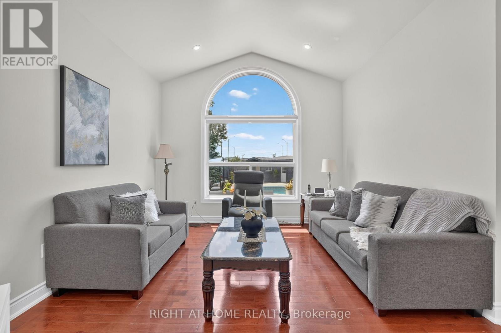 66 Sanremo Court, Vaughan, ON