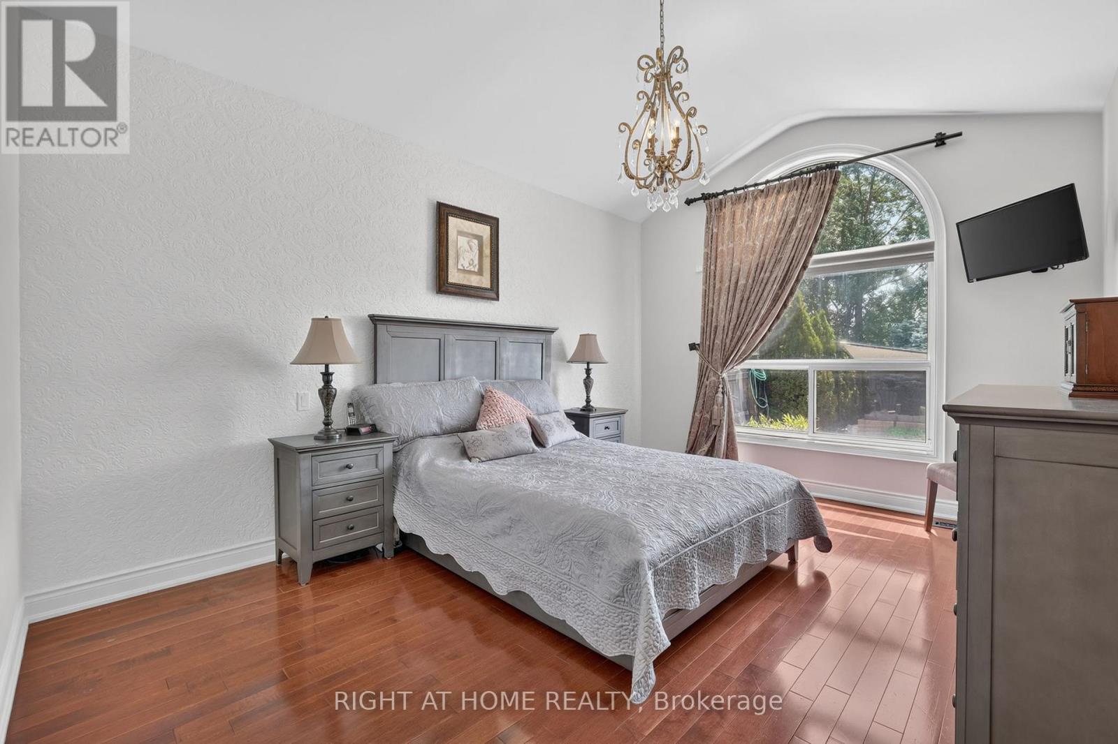 66 Sanremo Court, Vaughan, ON