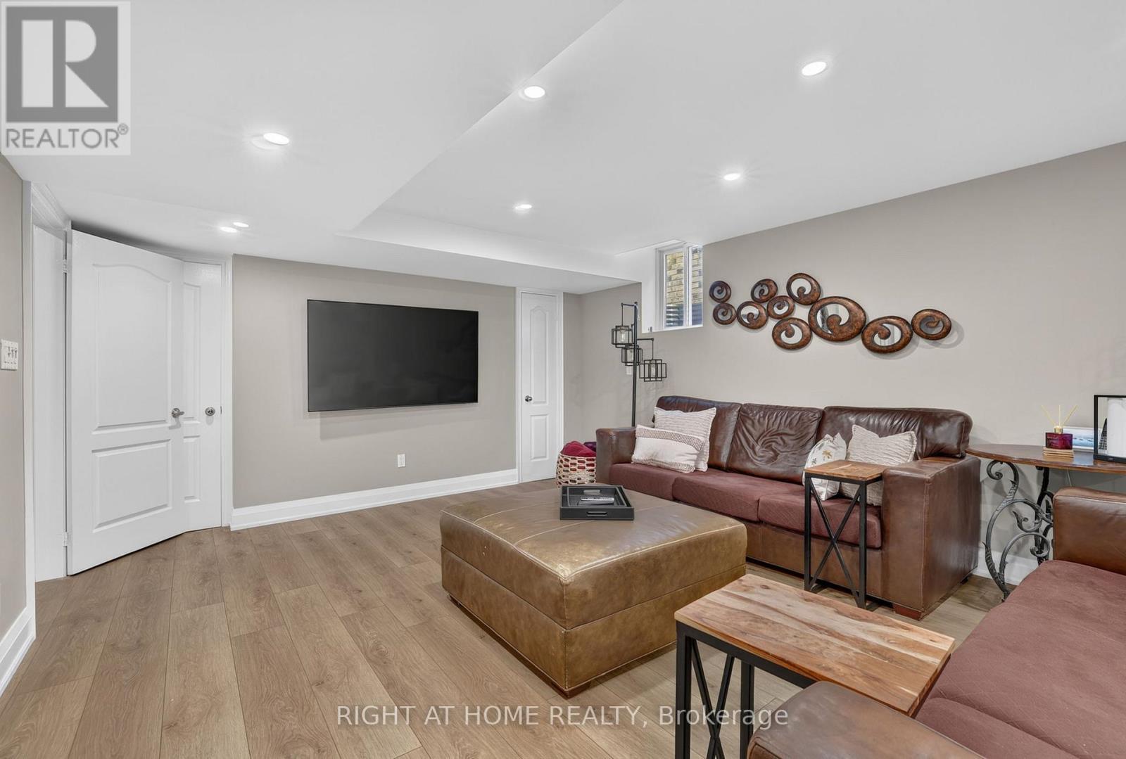 66 Sanremo Court, Vaughan, ON
