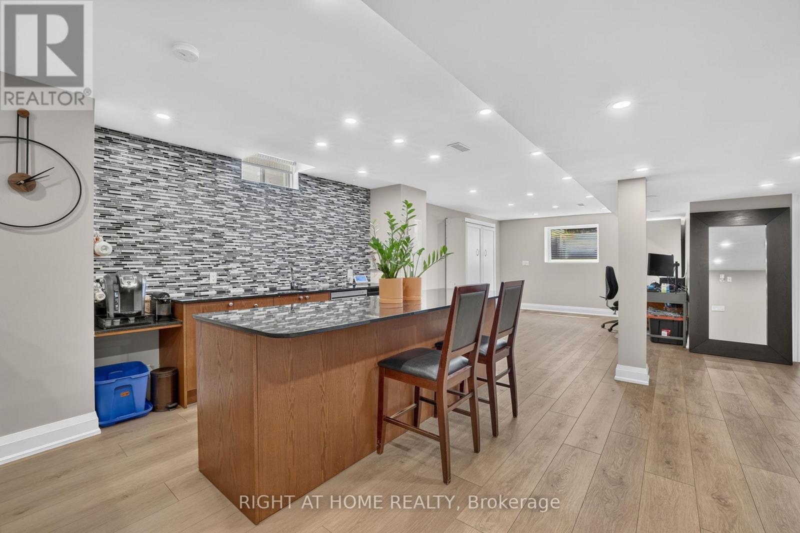 66 Sanremo Court, Vaughan, ON