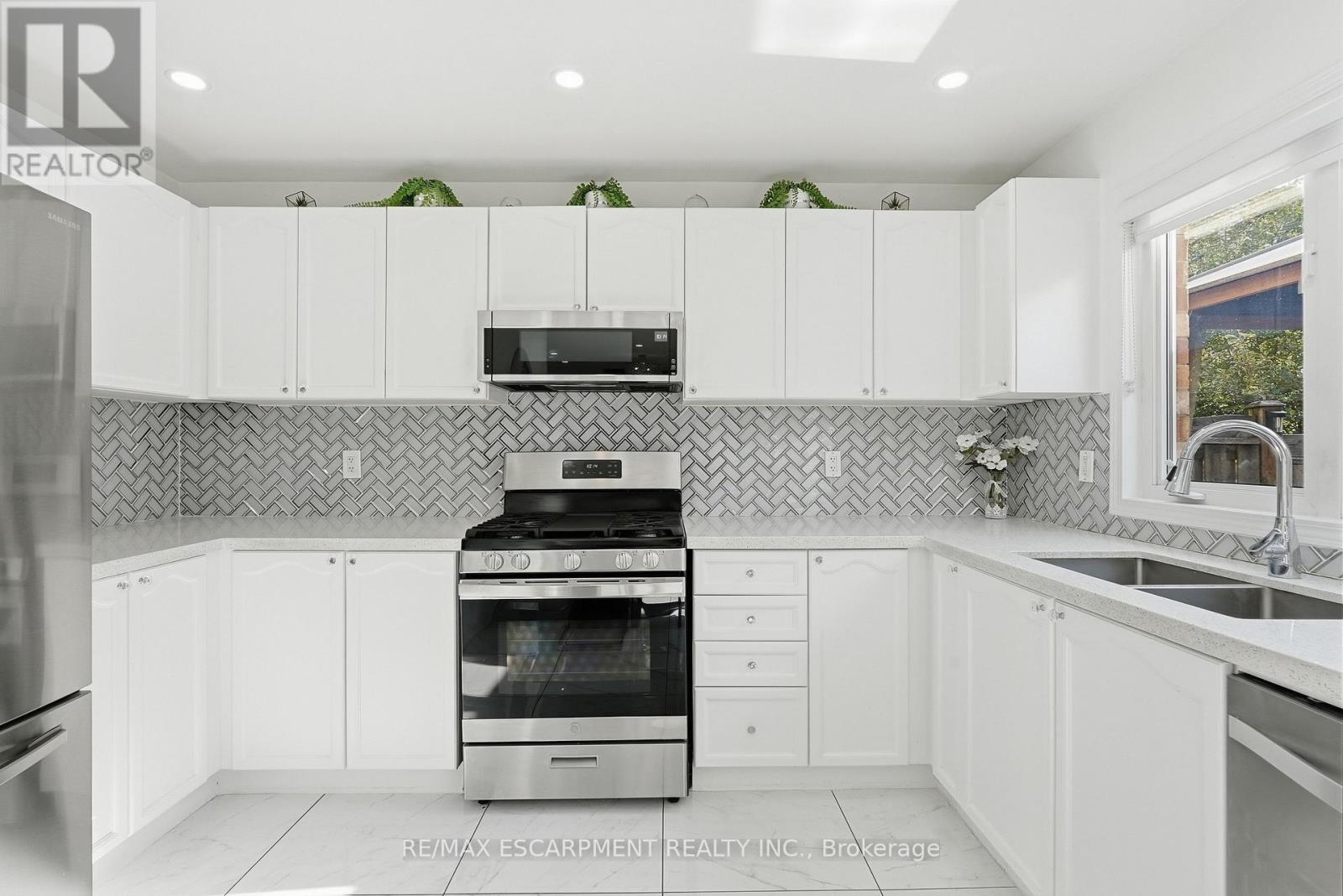 392 Tonelli Lane, Milton, ON